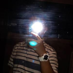 Meet your Posher, Khánh